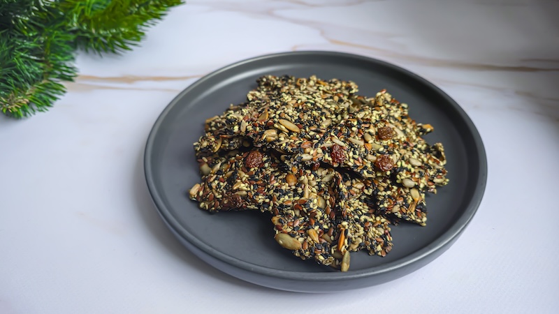 Hampafröknäcke med frön och örter