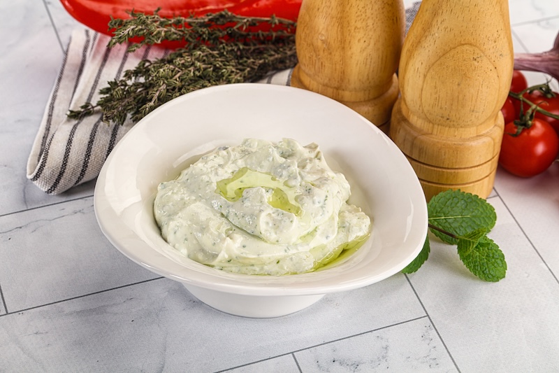 Krämig hampa-aioli
